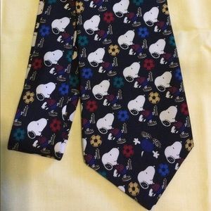 Peanuts Snoopy Playing Soccer Necktie